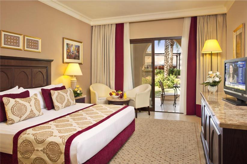 Standard Room Twin Bed Pool View