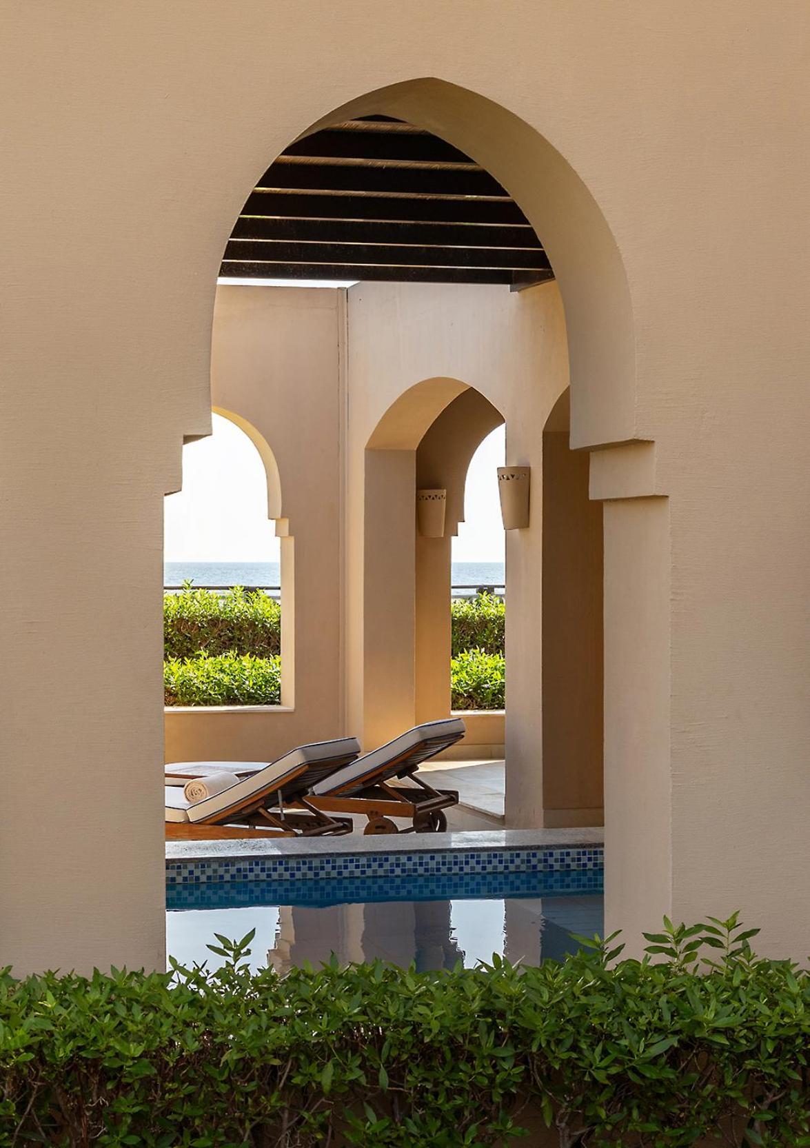 The Villa Queen Bed Ocean View Includes on F&B